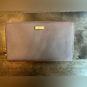 Mauve Kate Spade ♠️ Wallet